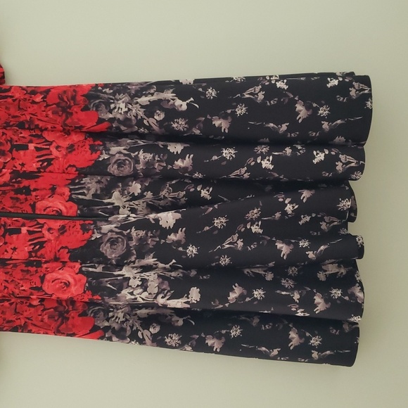 Julian Taylor Midi Dress 16 Red Black Gray Roses A-Line Wedding Guest Church - Picture 6 of 14